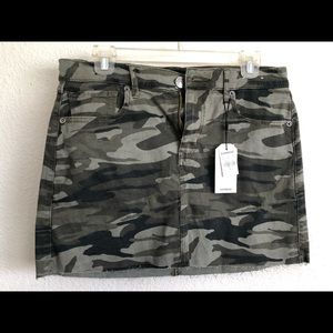Camo Mini Skirt | Express